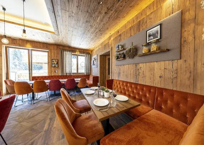 Chalet Near Krimml Waterfalls